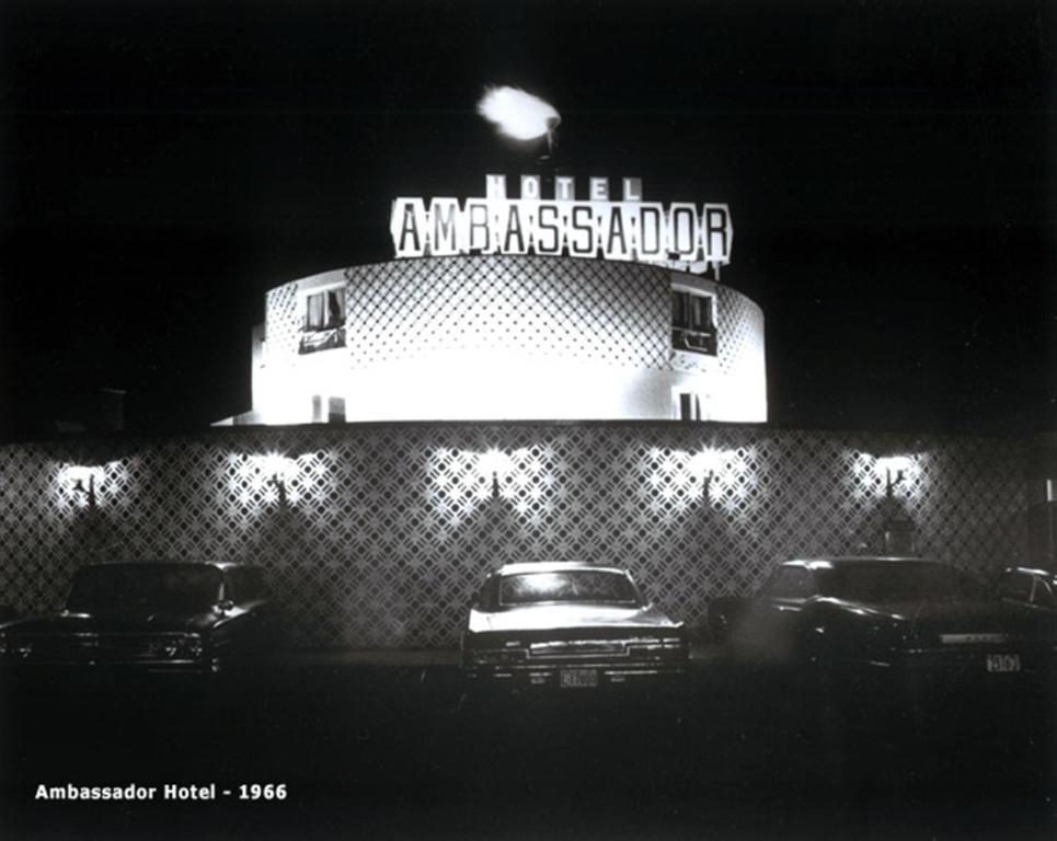 Ambassador Hotel Sudbury Exterior foto